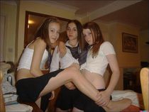 Officer makes the girls