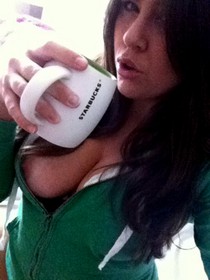 Maxiumum side boobage.